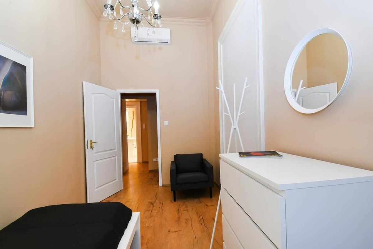 בודפשט Very Central Very Spacious New Home מראה חיצוני תמונה
