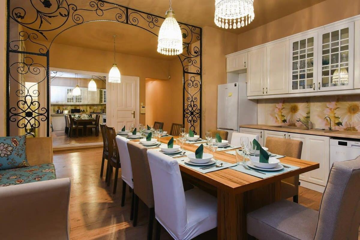 בודפשט Very Central Very Spacious New Home מראה חיצוני תמונה
